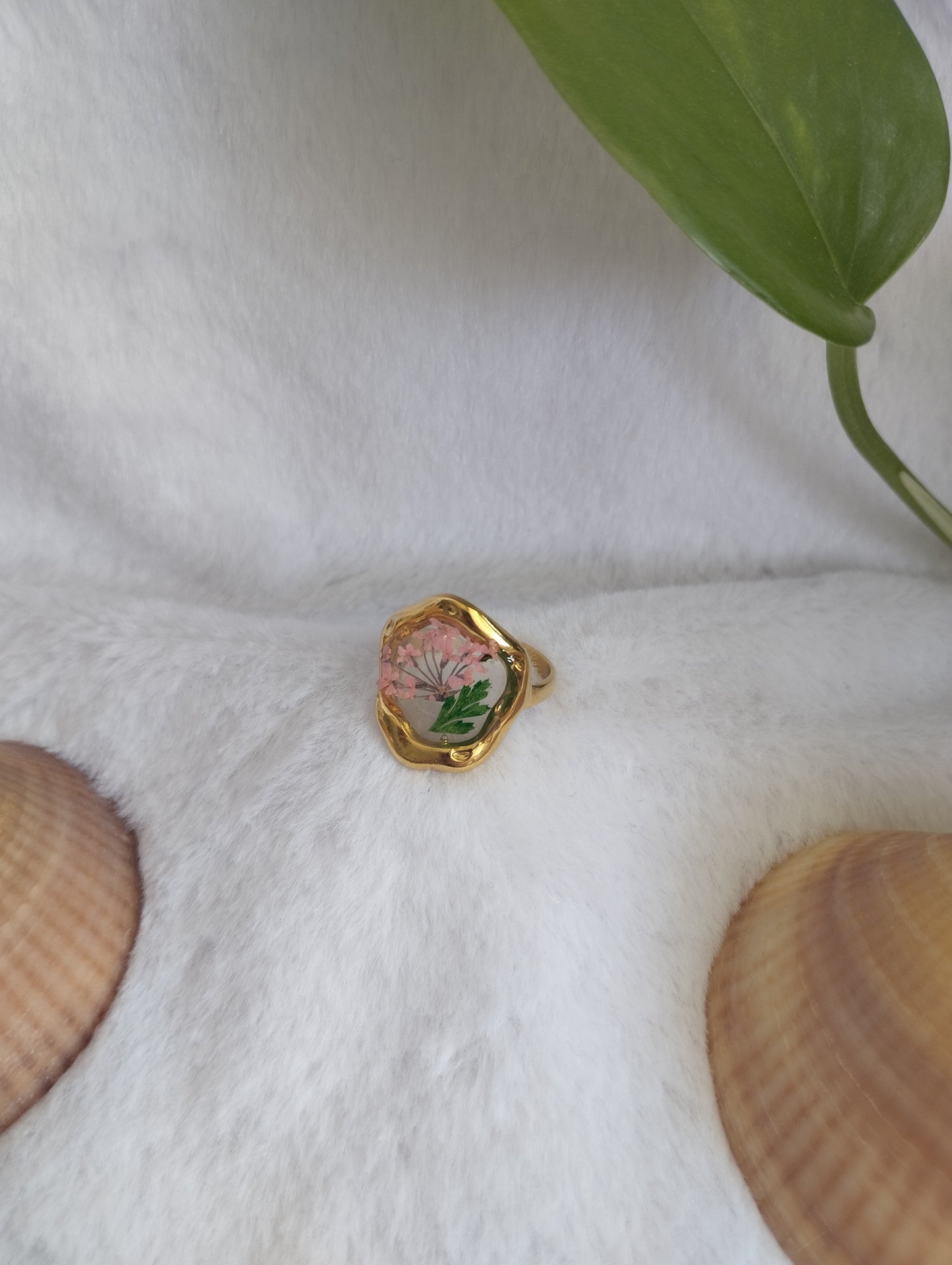 Anillo flor rosa