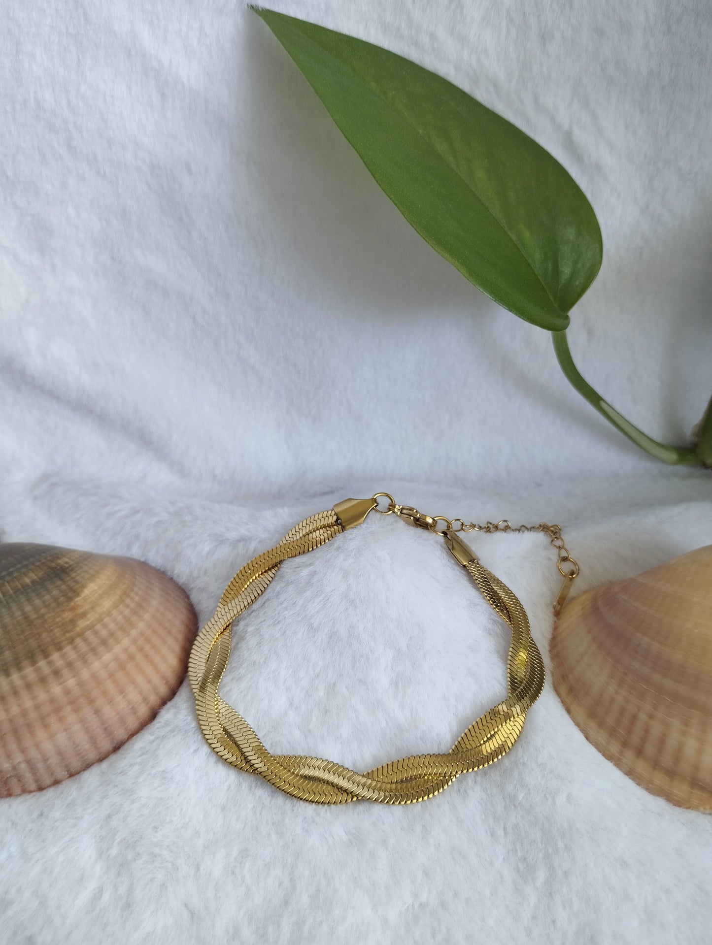 Pulsera trenzada dorada