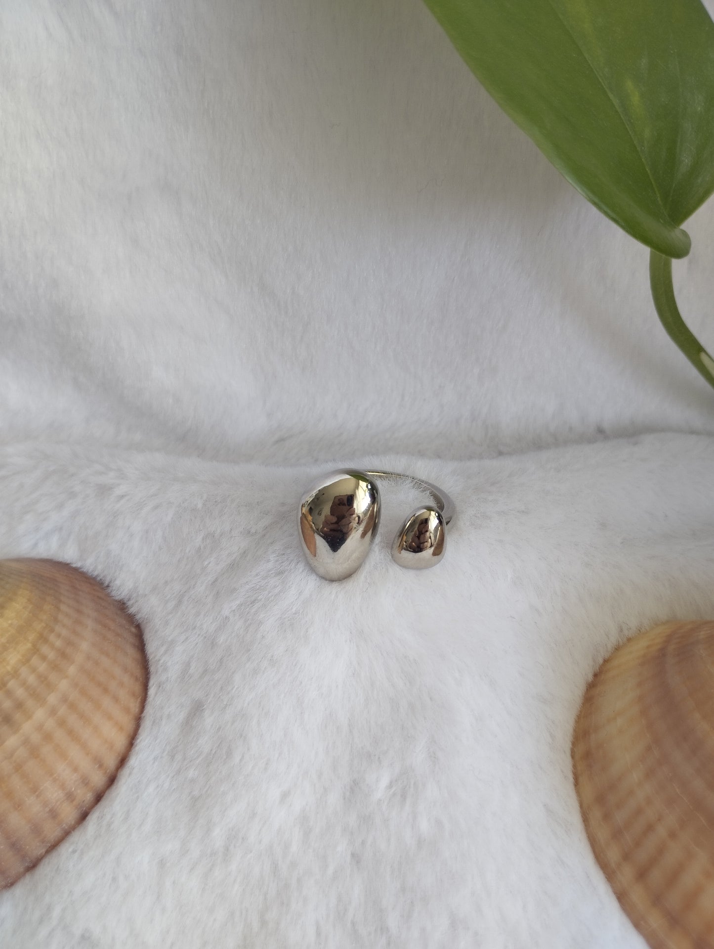 Anillo gotas plateado